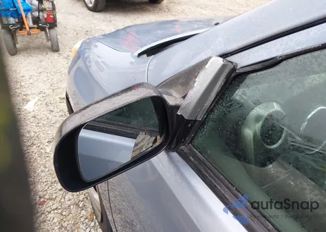 2005 Toyota Matrix z USA, uszkodzony, nr VIN 2T1KR32E45C356232